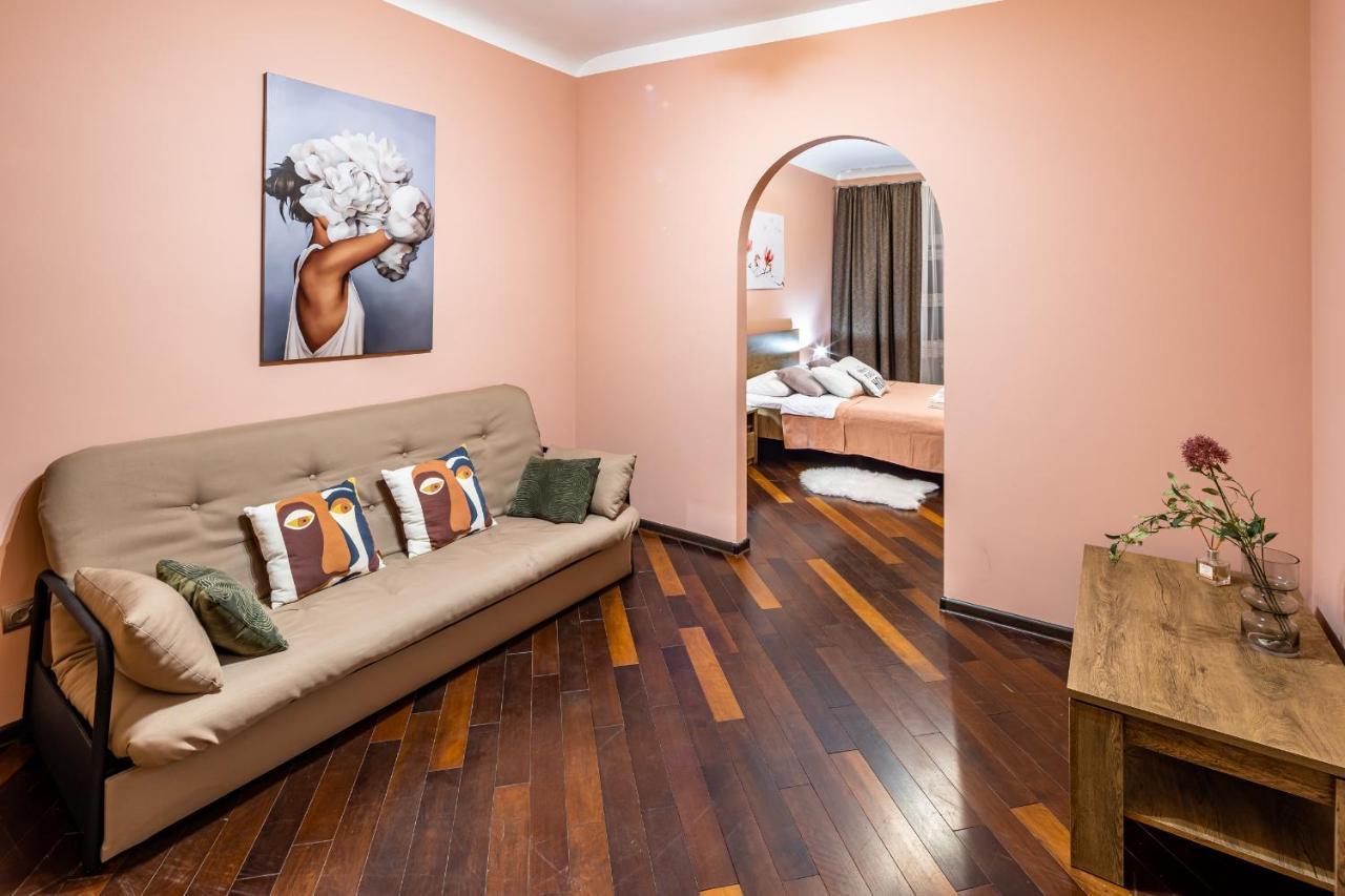 The Main Square! 2 Separated Bedrooms, Balcony Lviv Extérieur photo