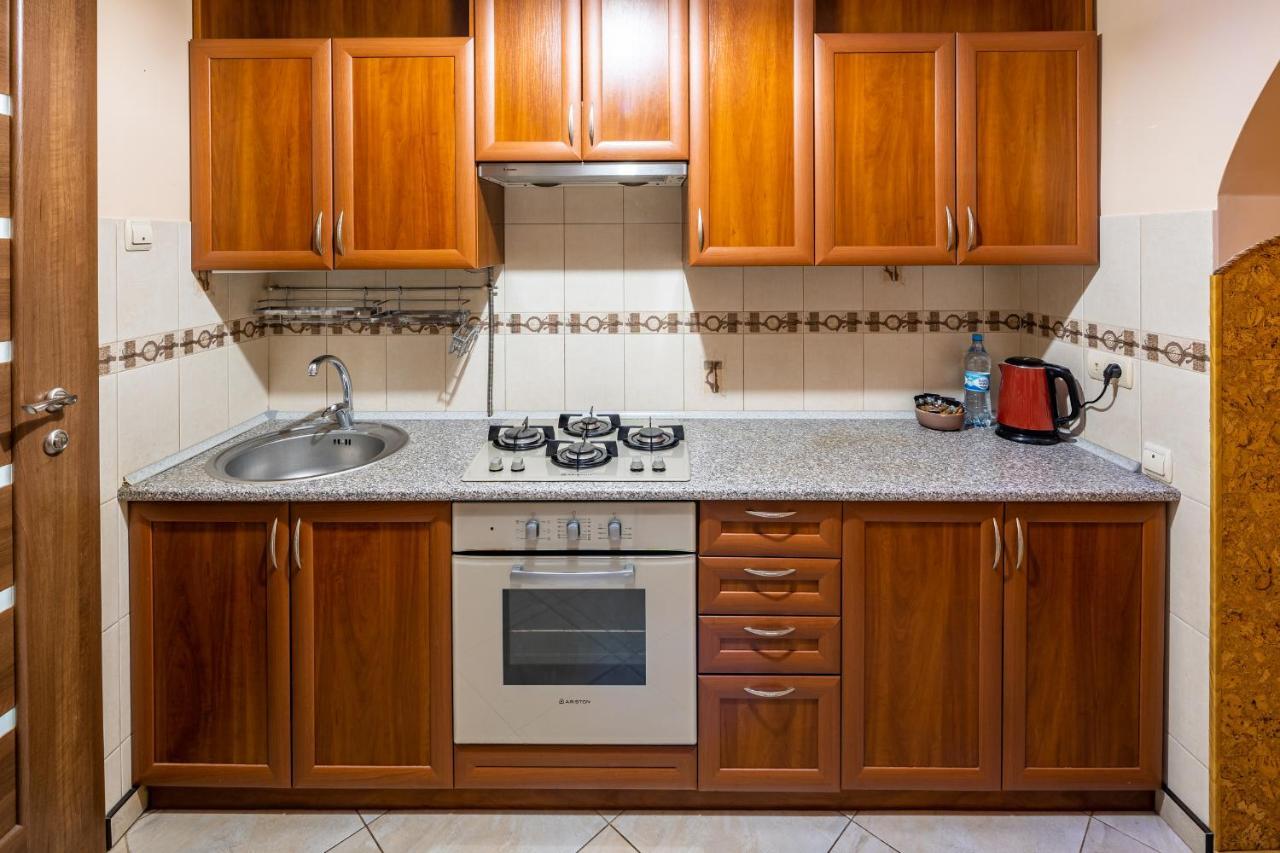 The Main Square! 2 Separated Bedrooms, Balcony Lviv Extérieur photo